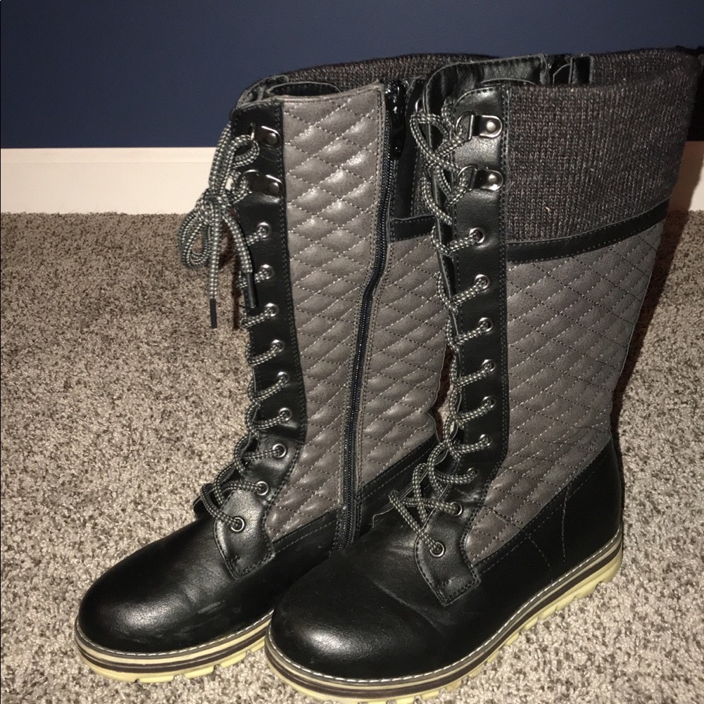 Boots - Picture 2 of 4